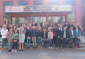 Z WIZYTĄ W TEATRZE