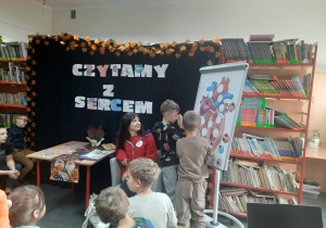 Uczniowie poznają budowę serca