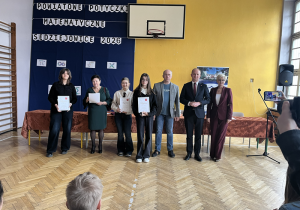 Nagrodzeni uczniowie na poziomie klas VII